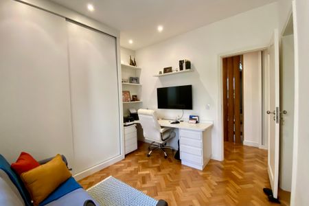 Apartamento à venda com 269m², 4 quartos e 1 vaga Apartamento à venda com 269m², 4 quartos e 1 vagaSuite 2