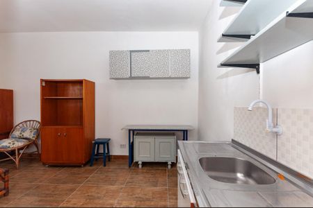 Studio para alugar com 25m², 1 quarto e sem vaga Studio para alugar com 25m², 1 quarto e sem vagaStudio