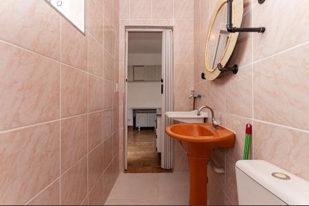 Studio para alugar com 25m², 1 quarto e sem vaga Studio para alugar com 25m², 1 quarto e sem vagaBanheiro Social