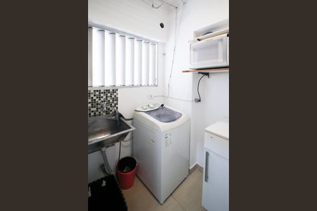 Apartamento para alugar com 70m², 2 quartos e 1 vagaÁrea de Serviço