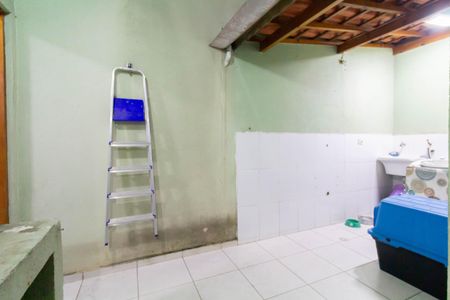 Casa à venda com 70m², 2 quartos e 2 vagasÁrea de Serviço