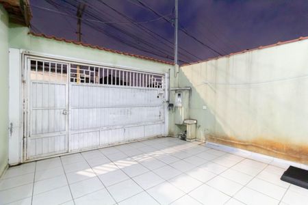 Casa à venda com 70m², 2 quartos e 2 vagasGaragem