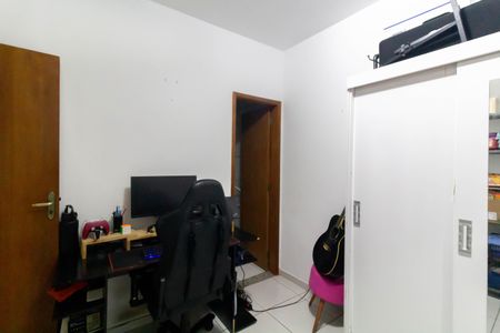 Casa à venda com 70m², 2 quartos e 2 vagasSuíte 2