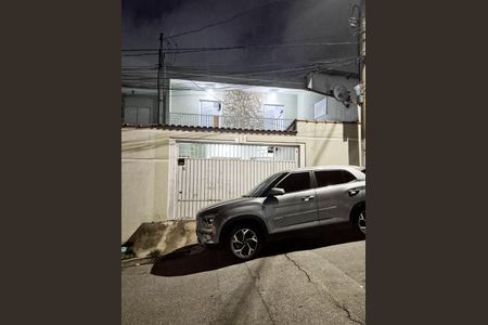 Casa à venda com 70m², 2 quartos e 2 vagasFachada