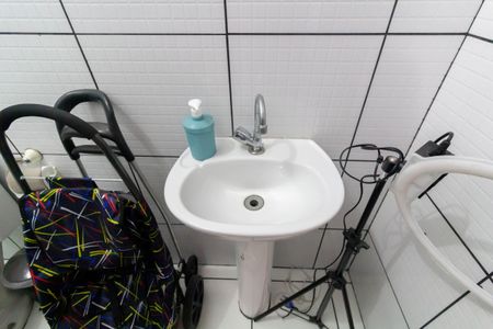 Casa à venda com 70m², 2 quartos e 2 vagasBanheiro da Suíte 2