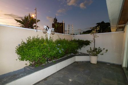 Apartamento à venda com 147m², 3 quartos e 2 vagas Apartamento à venda com 147m², 3 quartos e 2 vagasÁrea comum - Salão de festas