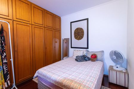 Apartamento à venda com 147m², 3 quartos e 2 vagas Apartamento à venda com 147m², 3 quartos e 2 vagasQuarto 1