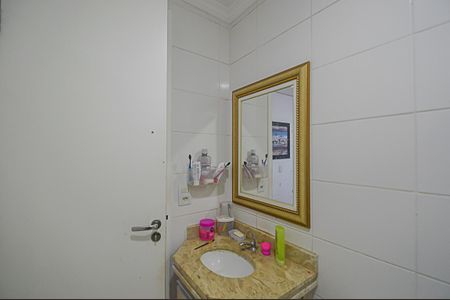 Apartamento à venda com 47m², 2 quartos e 1 vaga Apartamento à venda com 47m², 2 quartos e 1 vagaBanheiro