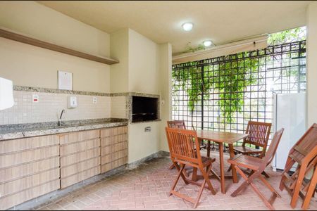 Apartamento à venda com 47m², 2 quartos e 1 vaga Apartamento à venda com 47m², 2 quartos e 1 vagaÁrea comum - Churrasqueira