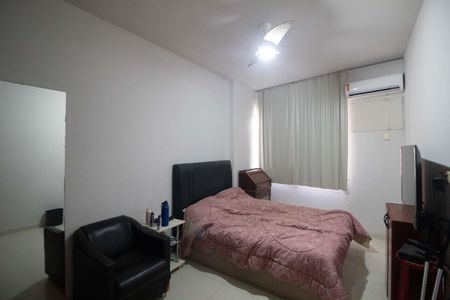 Apartamento à venda com 95m², 3 quartos e 1 vagaQuarto 2