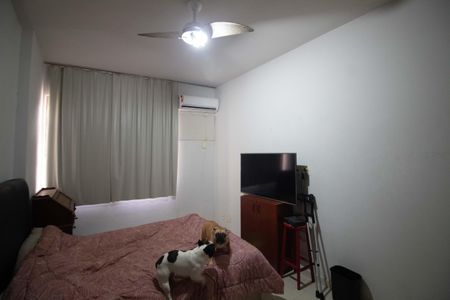 Apartamento à venda com 95m², 3 quartos e 1 vagaQuarto 2