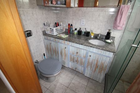 Apartamento à venda com 90m², 3 quartos e 3 vagasQuarto 3 - Banheiro