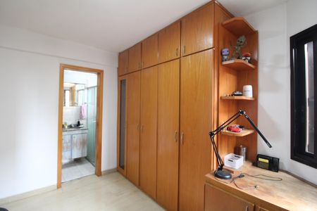 Apartamento à venda com 90m², 3 quartos e 3 vagasQuarto 3