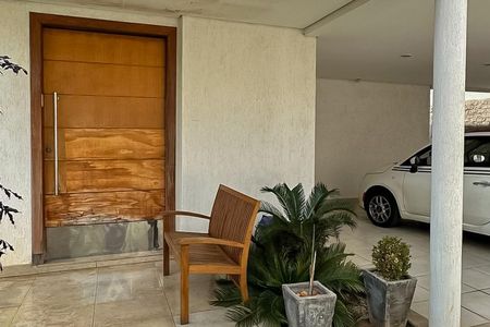 Casa à venda com 270m², 5 quartos e 3 vagasVaranda