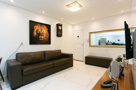 Casa à venda com 250m², 2 quartos e 1 vagaSala