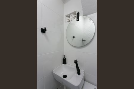 Casa à venda com 250m², 2 quartos e 1 vagaBanheiro 2