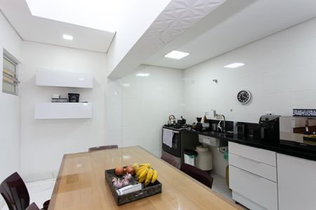 Casa à venda com 250m², 2 quartos e 1 vagaCozinha