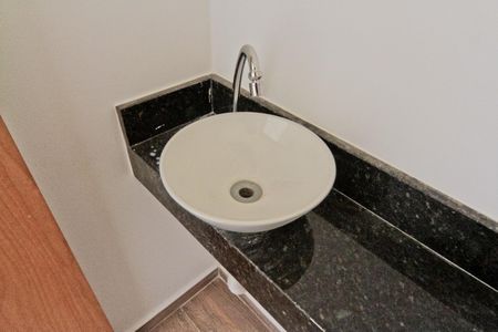 Casa à venda com 180m², 3 quartos e 1 vagaLavabo