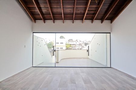Casa à venda com 180m², 3 quartos e 1 vagaSala/Cozinha