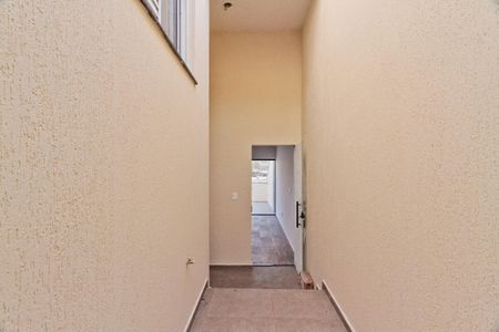 Casa à venda com 180m², 3 quartos e 1 vagaÁrea de Serviço