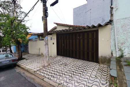 Casa à venda com 116m², 2 quartos e 2 vagasFachada