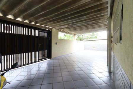 Casa à venda com 116m², 2 quartos e 2 vagasGaragem