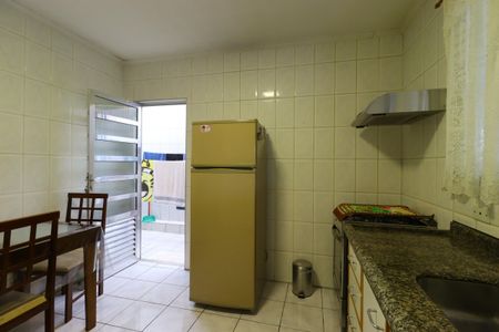 Casa à venda com 116m², 2 quartos e 2 vagasCozinha