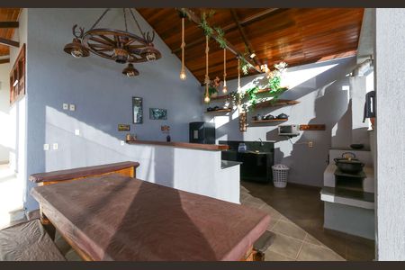 Casa à venda com 596m², 4 quartos e 8 vagas Casa à venda com 596m², 4 quartos e 8 vagasESPAÇO GOURMET