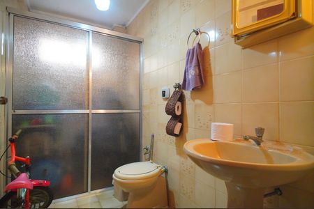 Casa à venda com 307m², 4 quartos e 2 vagasBanheiro 2