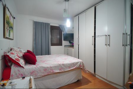 Casa à venda com 307m², 4 quartos e 2 vagasQuarto 1