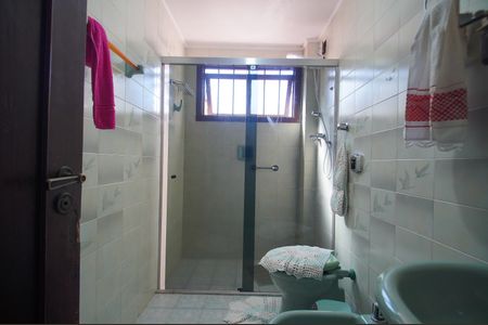 Casa à venda com 307m², 4 quartos e 2 vagasBanheiro 3