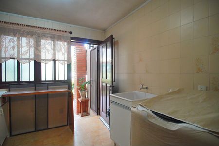 Casa à venda com 307m², 4 quartos e 2 vagasÁrea de Serviço