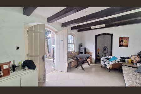 Casa para alugar com 352m², 4 quartos e 8 vagasÁrea Privativa