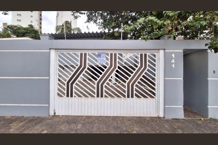 Casa para alugar com 352m², 4 quartos e 8 vagasFachada