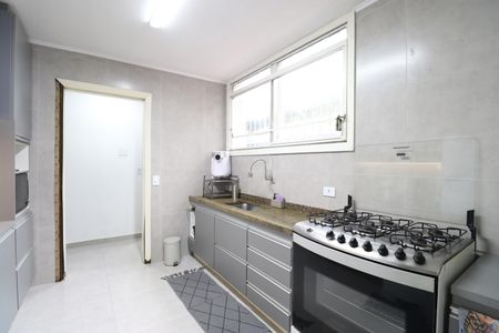Casa para alugar com 352m², 4 quartos e 8 vagasCozinha