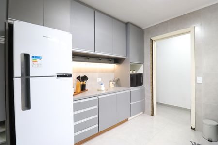 Casa para alugar com 352m², 4 quartos e 8 vagasCozinha