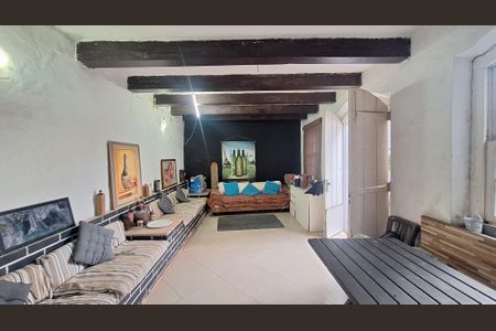 Casa para alugar com 352m², 4 quartos e 8 vagasÁrea Privativa