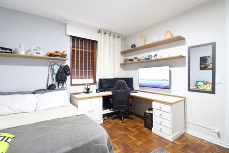 Casa para alugar com 352m², 4 quartos e 8 vagasQuarto 2