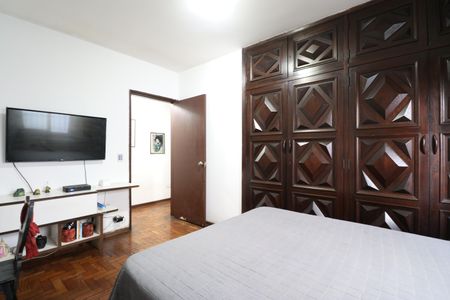 Casa para alugar com 352m², 4 quartos e 8 vagasQuarto 3