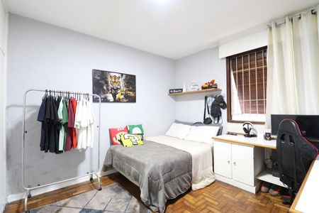 Casa para alugar com 352m², 4 quartos e 8 vagasQuarto 2