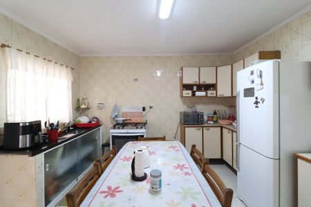 Casa à venda com 120m², 2 quartos e 2 vagasCozinha