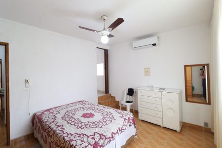 Casa à venda com 120m², 2 quartos e 2 vagasSuíte 2