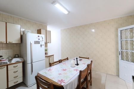 Casa à venda com 120m², 2 quartos e 2 vagasCozinha