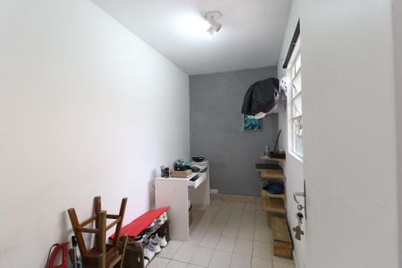 Casa à venda com 120m², 2 quartos e 2 vagasQuarto de serviço