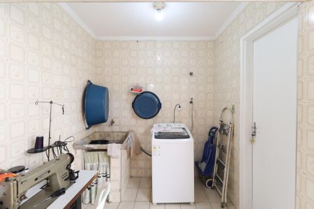 Casa à venda com 120m², 2 quartos e 2 vagasÁrea de serviço