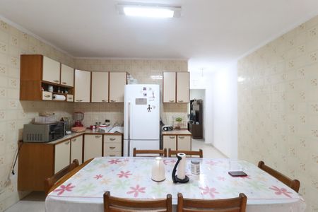 Casa à venda com 120m², 2 quartos e 2 vagasCozinha