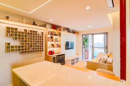 Apartamento à venda com 63m², 2 quartos e 1 vaga Apartamento à venda com 63m², 2 quartos e 1 vagaSala