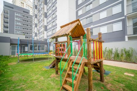 Apartamento para alugar com 36m², 2 quartos e sem vaga Apartamento para alugar com 36m², 2 quartos e sem vagaÁrea comum - Playground