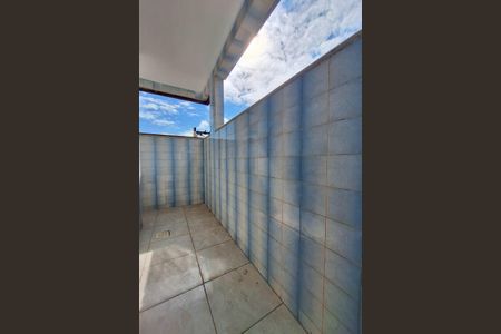 Apartamento para alugar com 70m², 2 quartos e 1 vagaÁrea de Serviço