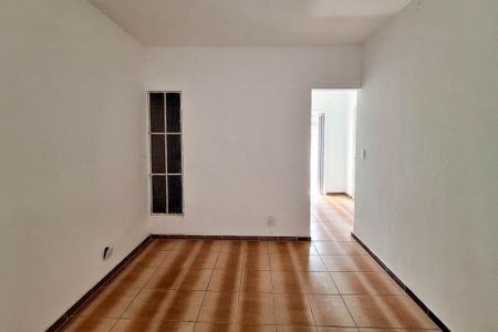 Apartamento para alugar com 70m², 2 quartos e 1 vagaSala
